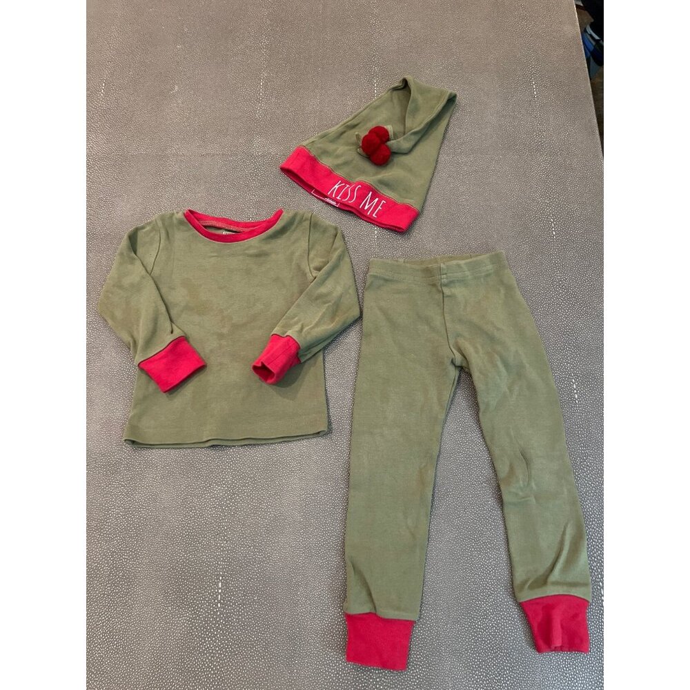 Loved Baby Kiss Me 3 Piece Green &amp; Red Pajama Set With Hat 12/18M EUC